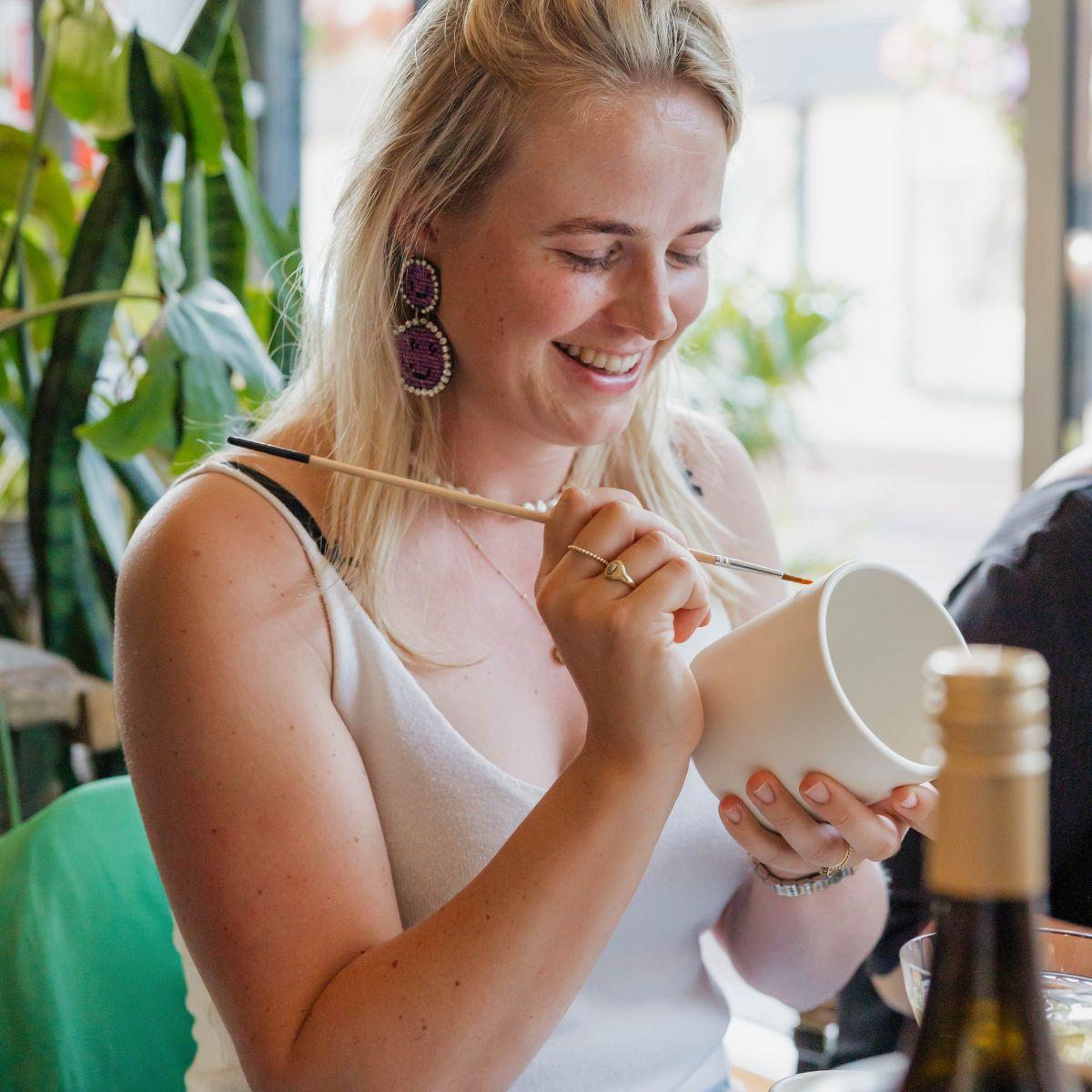 Kolibri Creatives | Verfpakket voor het schilderen van 8 bloempotten + succulenten | voor minimaal 4 personen | Creatieve visionair